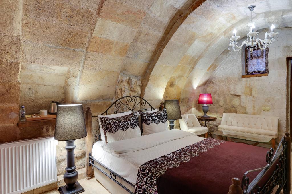 Velvet Havuzlu Taş Suite,Hamamlı