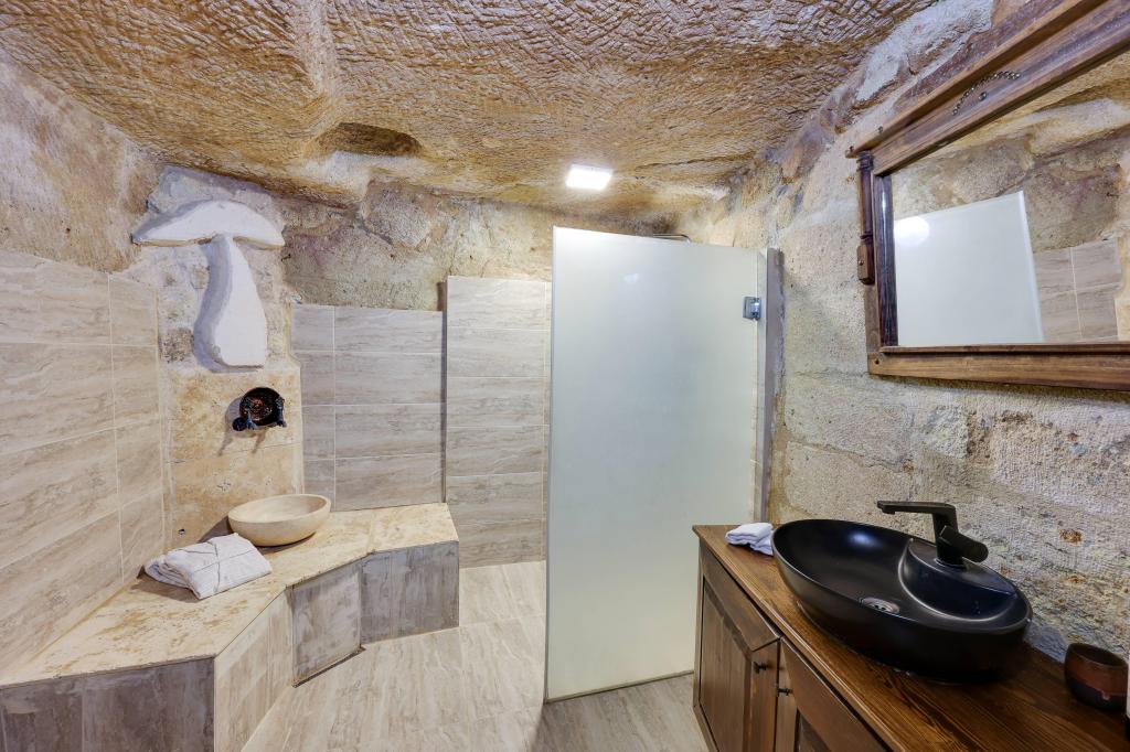 Velvet Havuzlu Taş Suite,Hamamlı