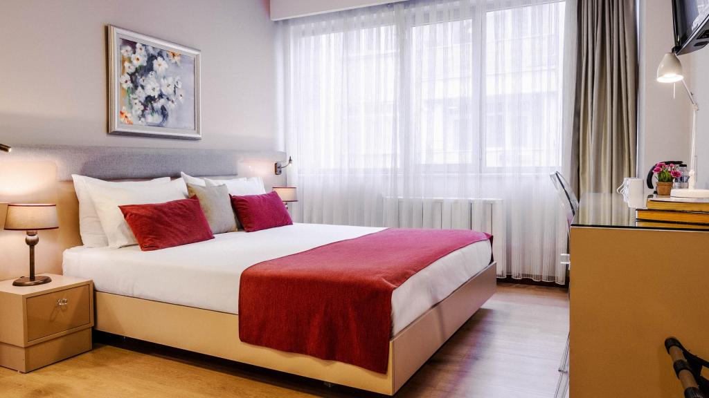 Standart Oda, Şehir Manzaralı