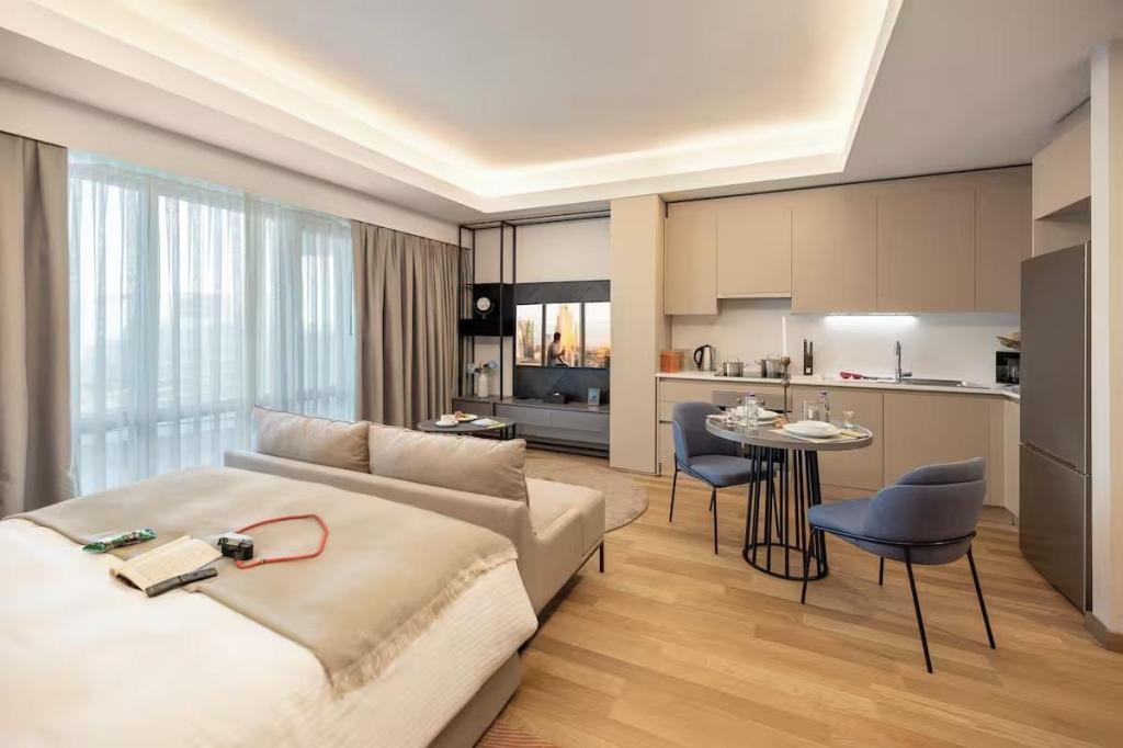 Deluxe Studio Oda (Balkonlu)