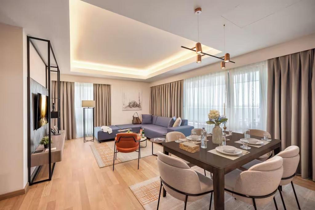 İki Yatak Odalı Daire, Balkonlu