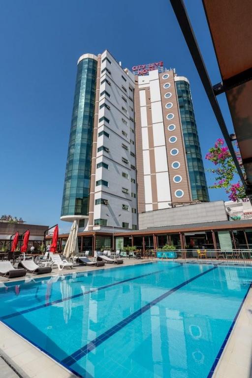 City Live Hotel