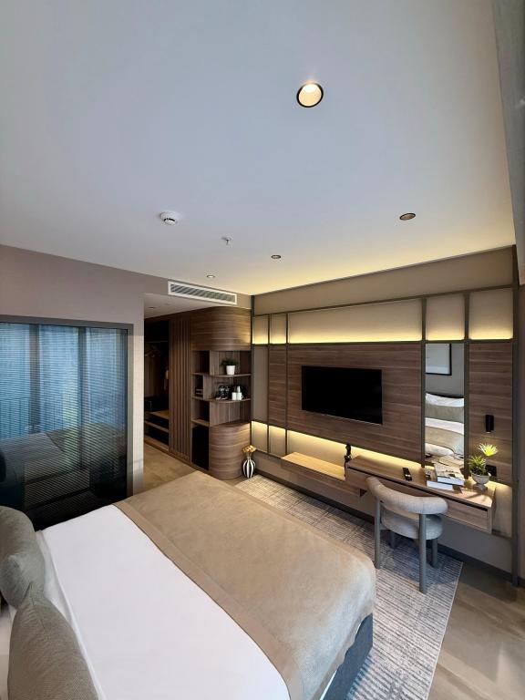 Studio Suite Room, Land View