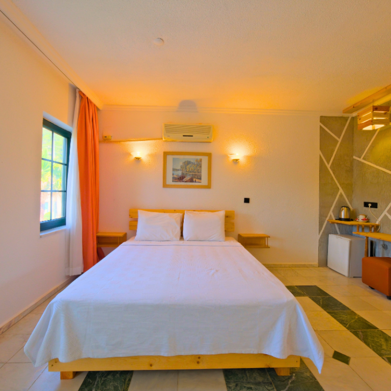 Deluxe Room, Mountain View (Balcony)