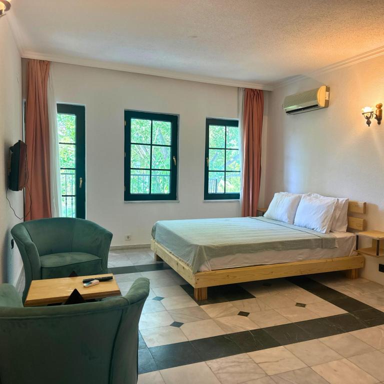 Executive Room, Mountain View (Balcony)