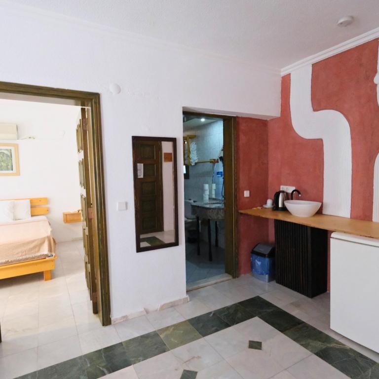 Aile Odası,Bahçe Manzaralı,Bahçe Katı