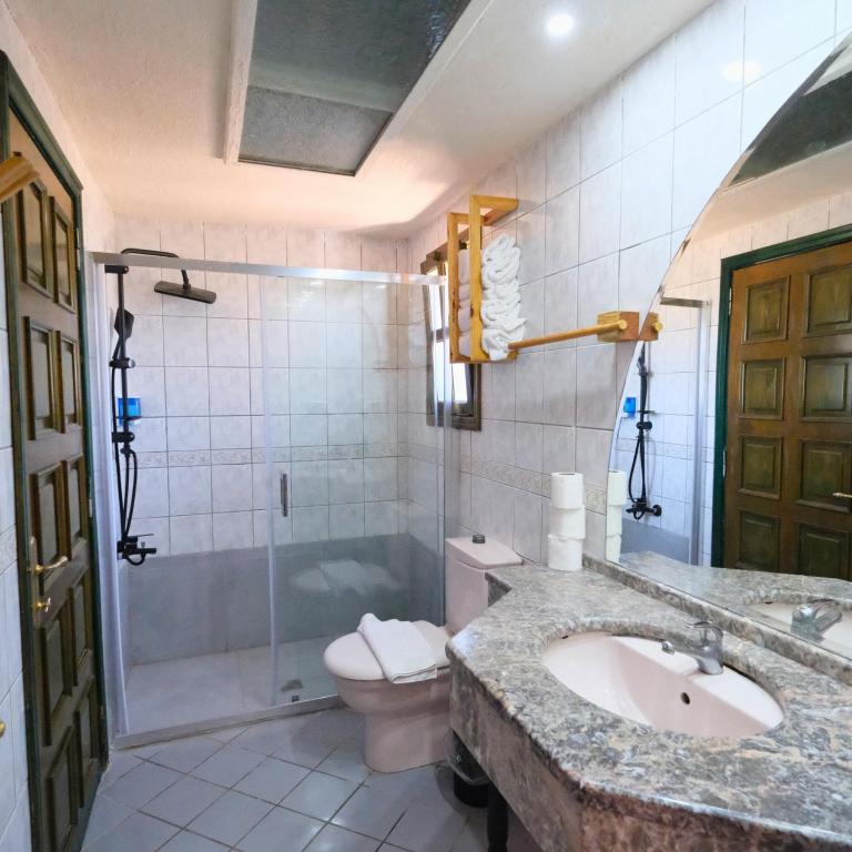 Aile Odası,Bahçe Manzaralı,Bahçe Katı