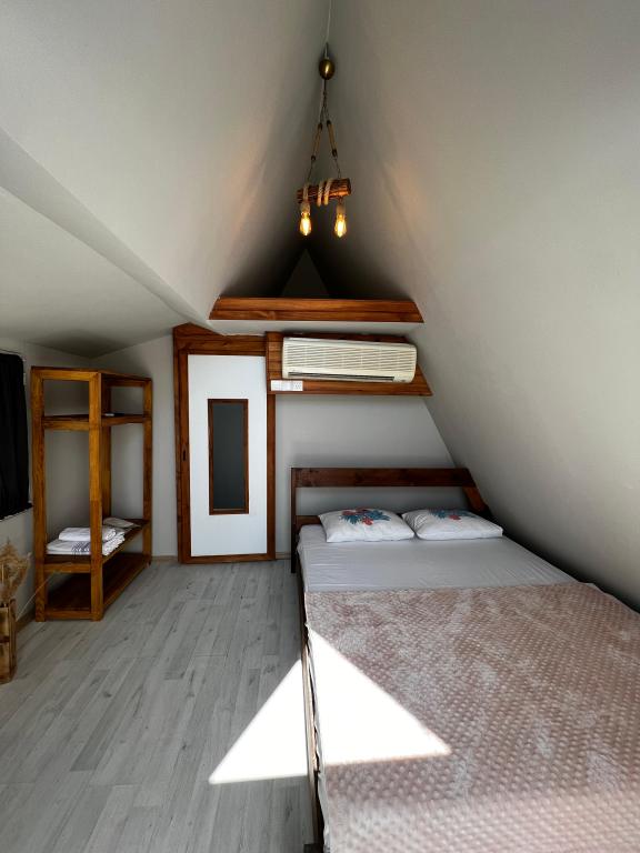 Bungalow Garden Floor Room, Garden View