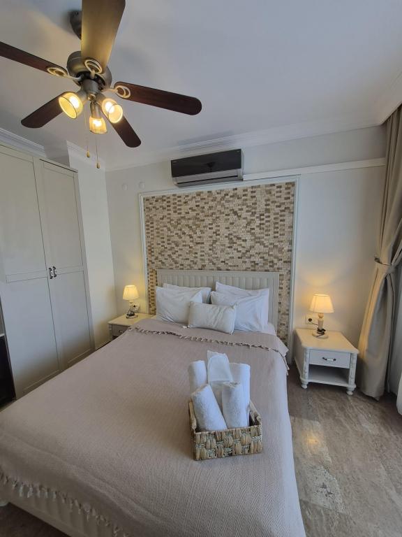Deluxe Ground Floor Room, Pool View