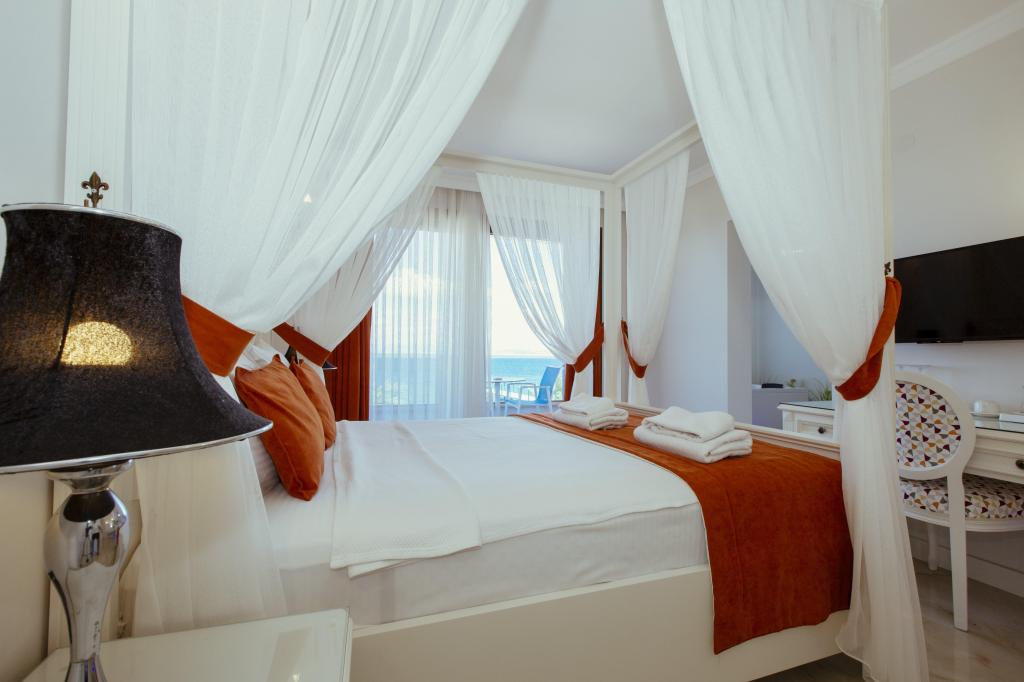 Deluxe Oda,Deniz Manzaralı,Jakuzili