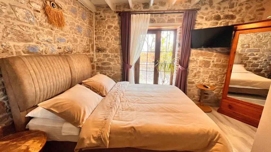 Comfort Oda,Kara Manzaralı