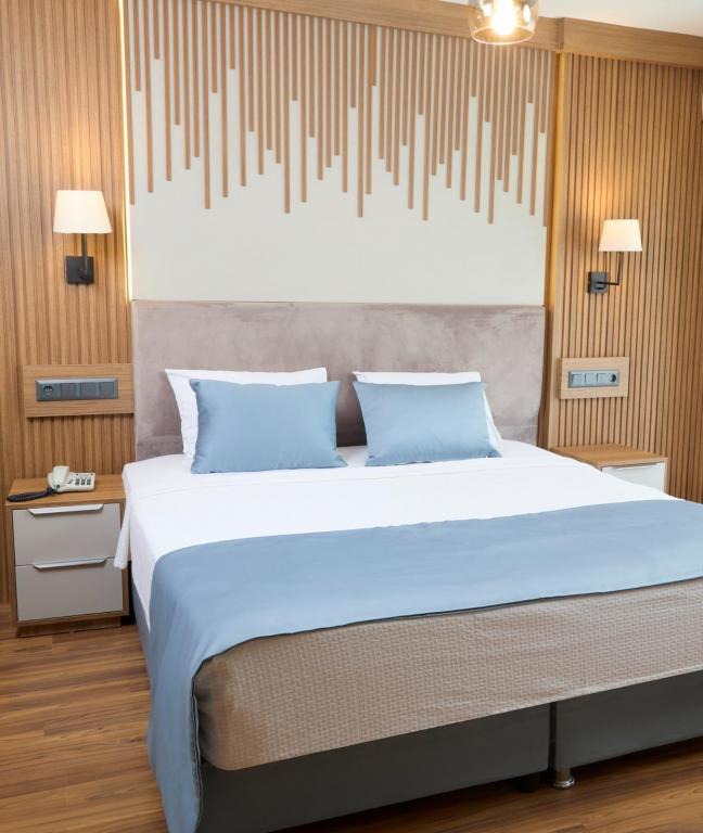 Standart Oda, Kara Manzaralı