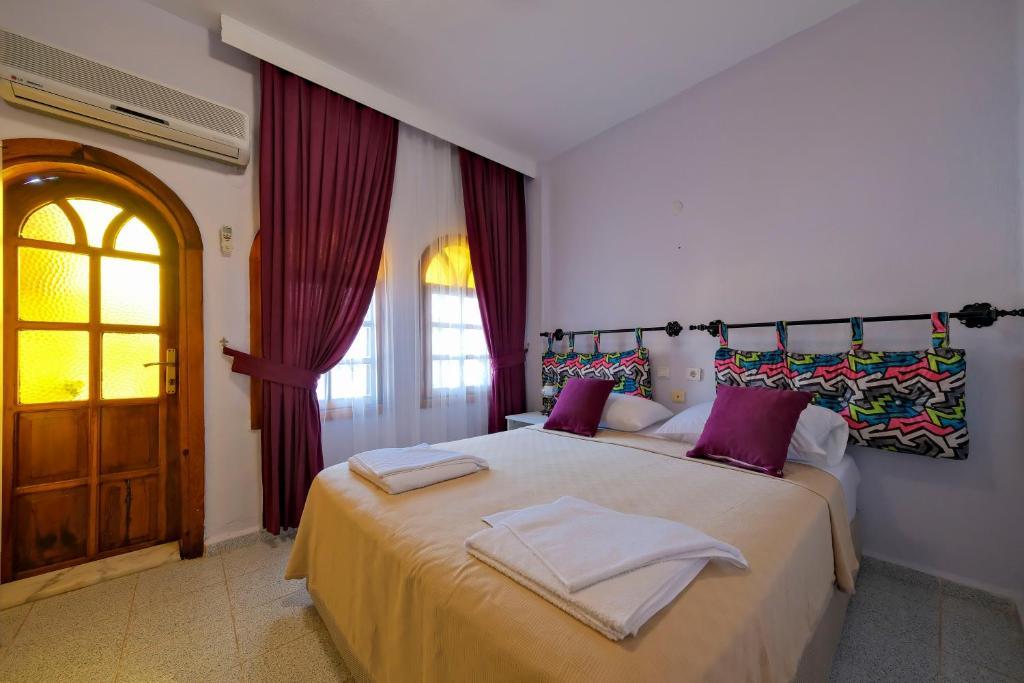 Superior Double Room,Bahçe Manzaralı,Balkonlu