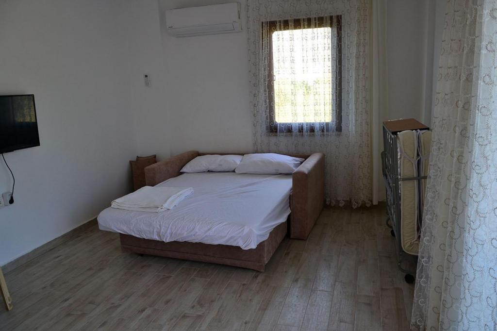 Aile Odası,bahçe Manzaralı