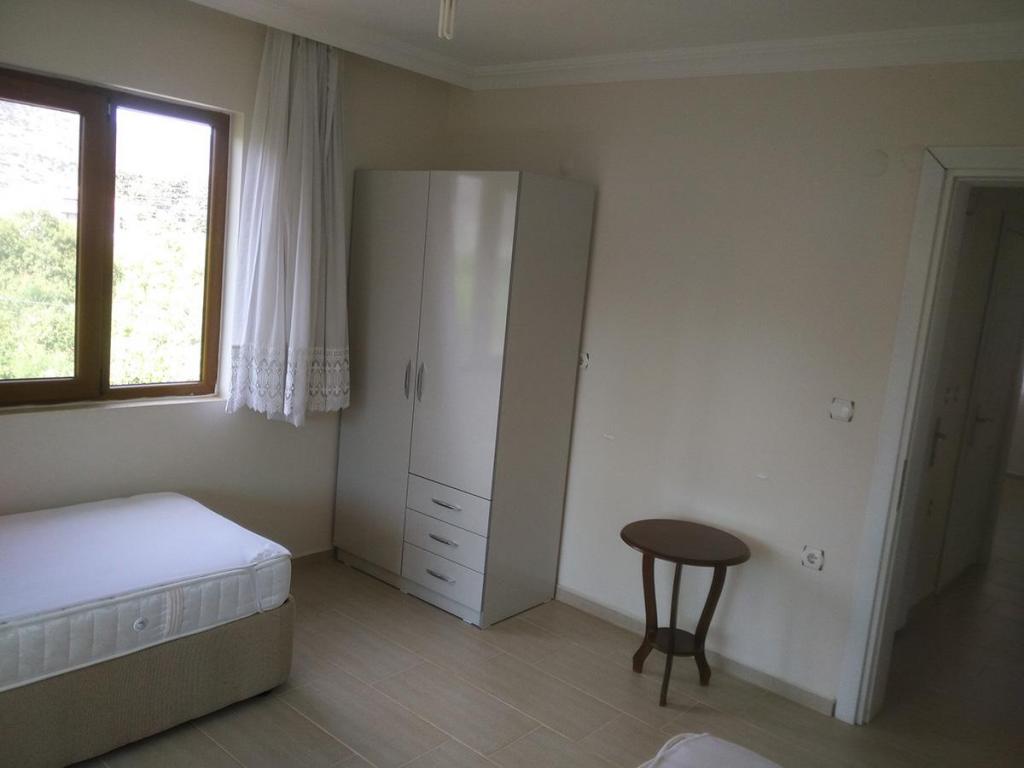 Daire,bahçe Manzaralı,2. Kat