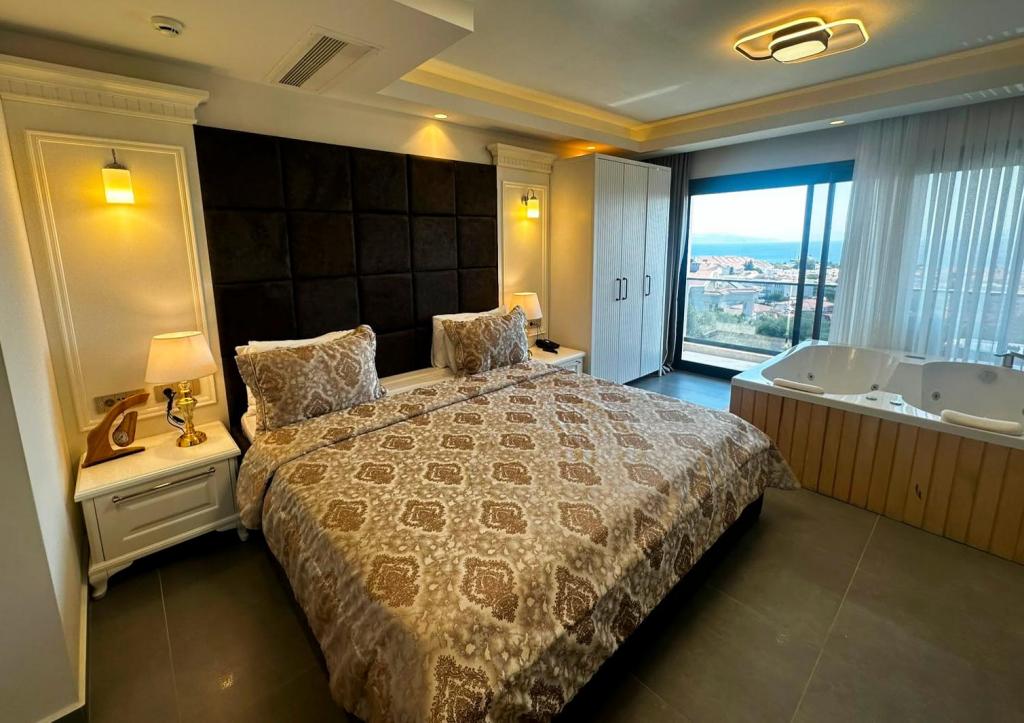 King Suite,Deniz Manzaralı,Jakuzili (2 Kişilik)
