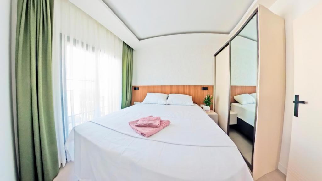 Apart Apartment, Garden View