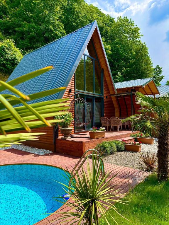 Triangle Bungalow, Pool Or Garden View, With Pool