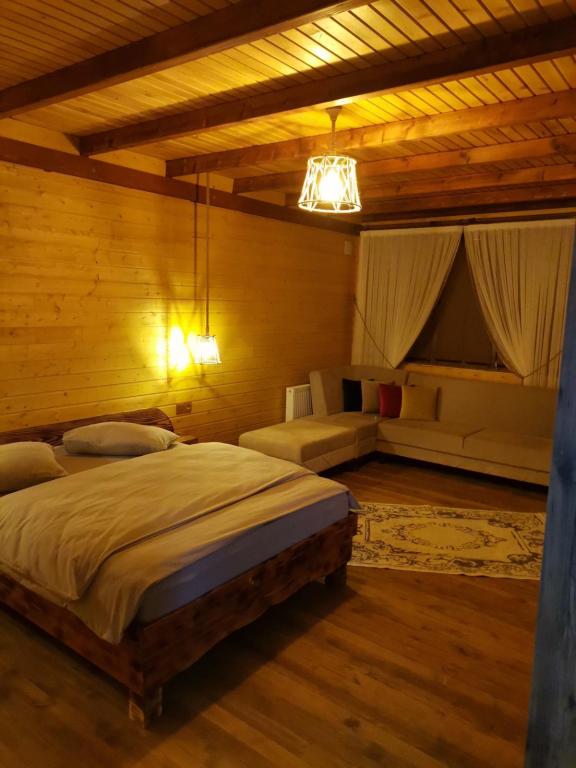 Deluxe Oda, Havuz Manzaralı