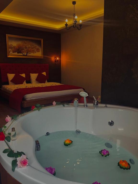 Suite Room (Jacuzzi)