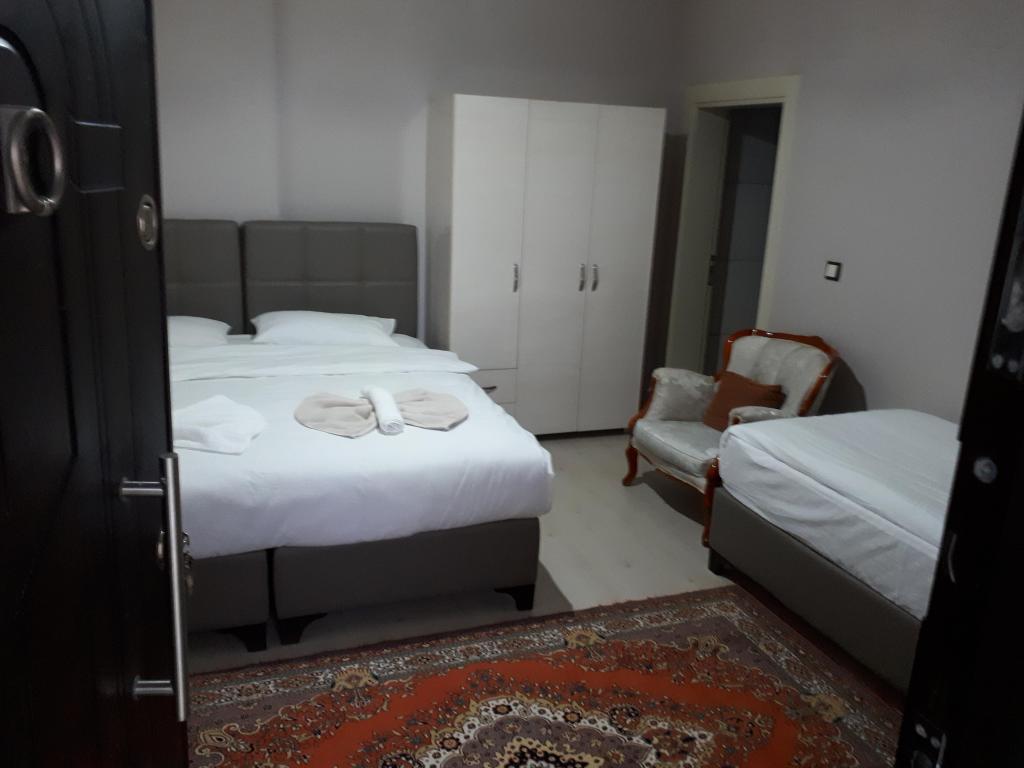 Studio Zemin Kat Oda, Avlu Manzaralı