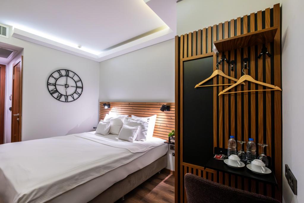 Discovery Hotel