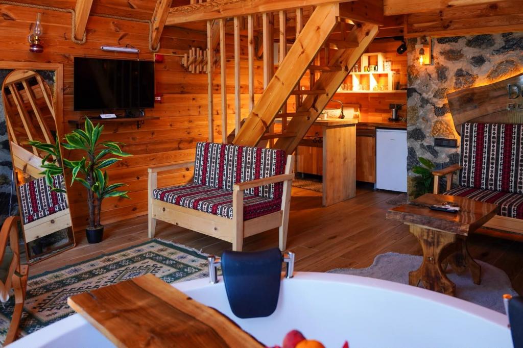 Bungalow - Çift Kişilik,Doğa Manzaralı,Jakuzili