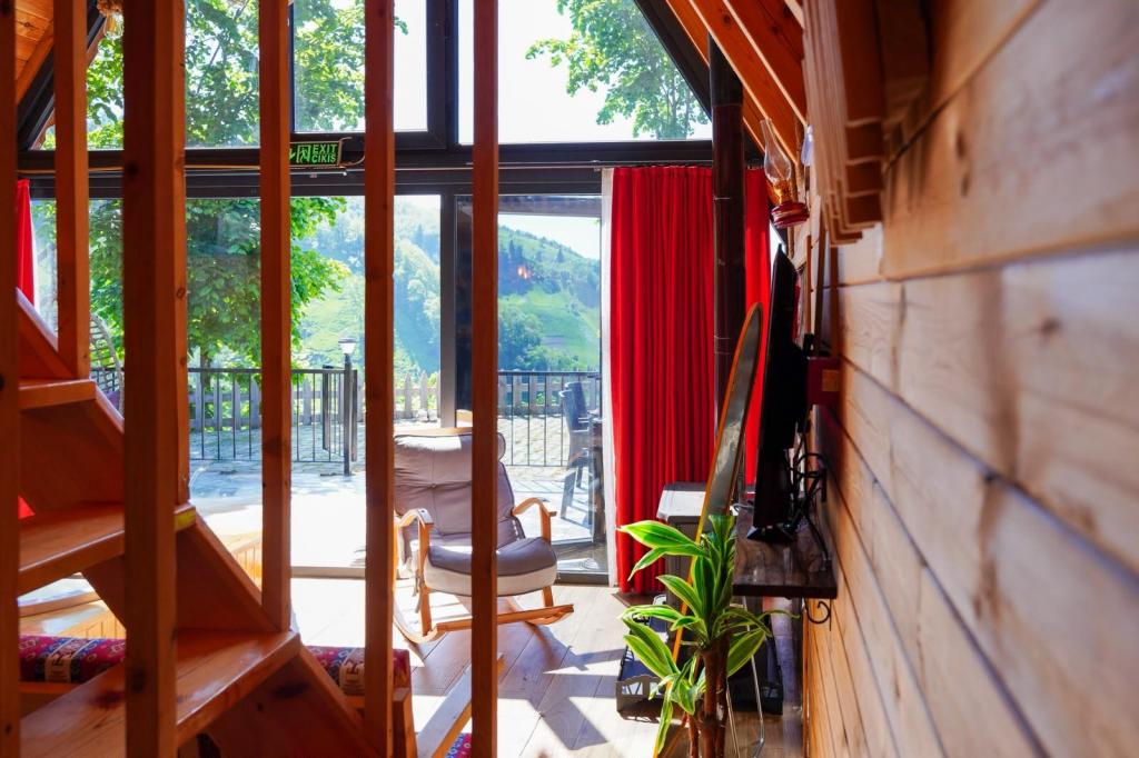 Bungalow 3 Kişilik Oda,Doğa Manzaralı,Jakuzili