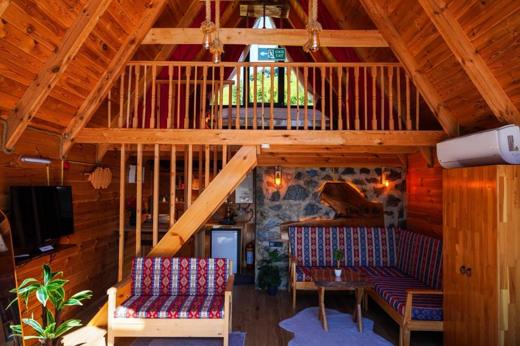 Bungalow 3 Kişilik Oda,Doğa Manzaralı,Jakuzili