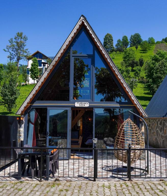 Bungalow 4 Kişilik Oda,Doğa Manzaralı,Jakuzili