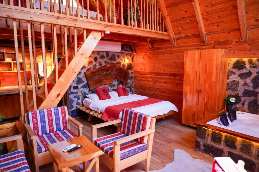 Bungalow 4 Kişilik Oda,Doğa Manzaralı,Jakuzili