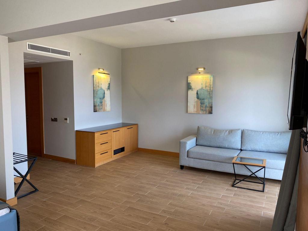 Suite,Deniz ve Havuz Manzaralı,1. Kat