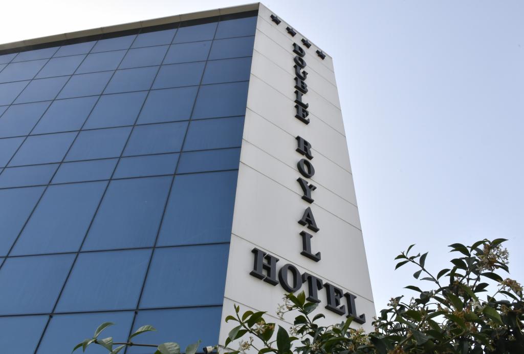 Double Royal Hotel