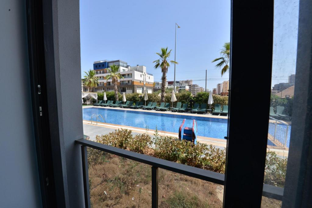 Apart Daire, Havuz Manzaralı (Balkonlu)
