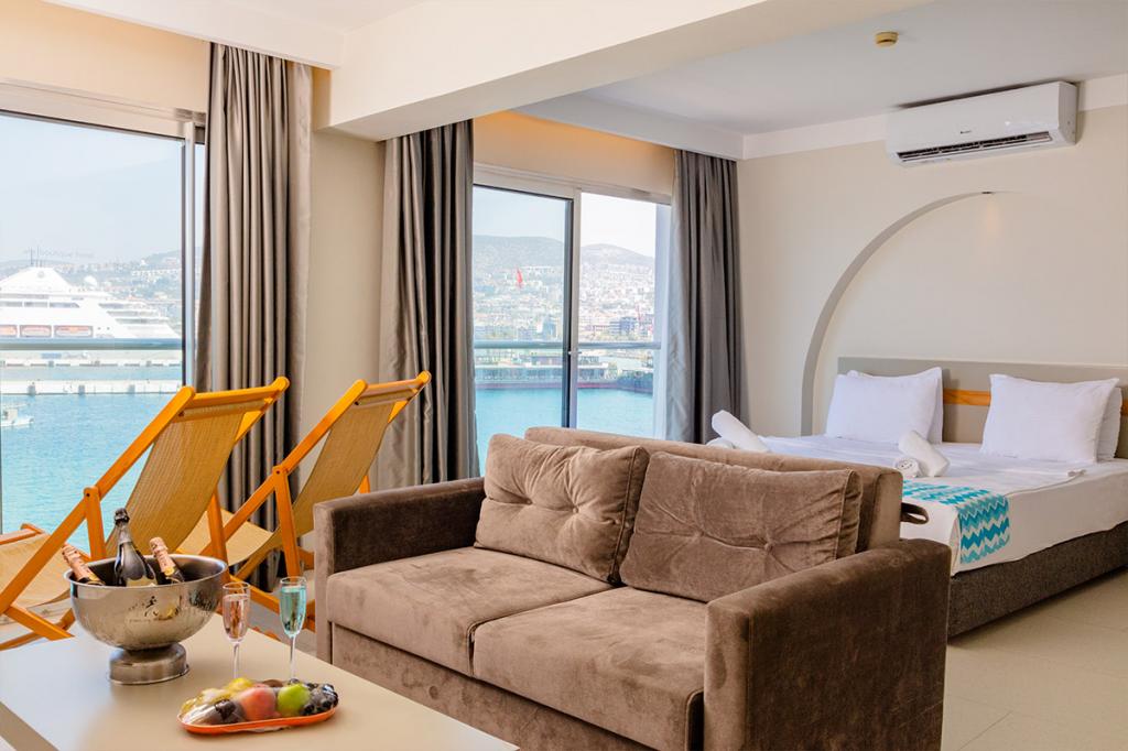Studio Suite,Deniz Manzaralı,Jakuzili