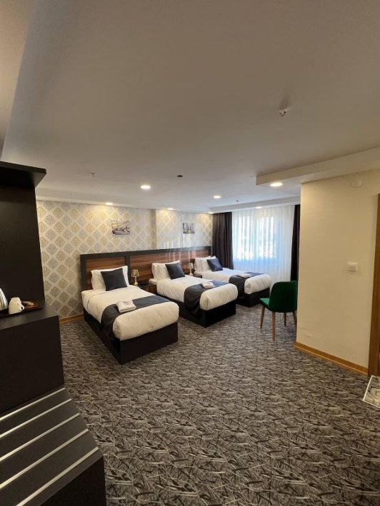 Suit Oda, Şehir Manzaralı (3 Kişilik)