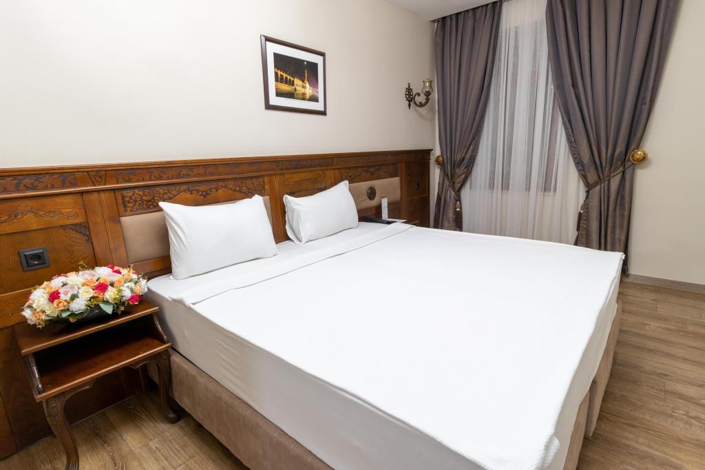 Standart Oda, Şehir Manzaralı