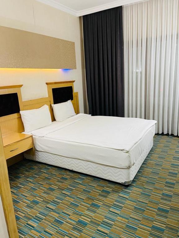 Standart Oda, Şehir Manzaralı