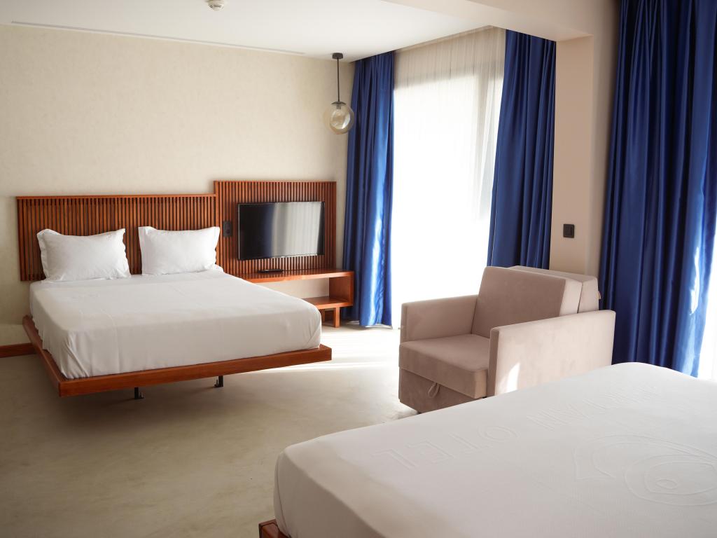 Suite,Deniz Manzaralı,Balkonlu