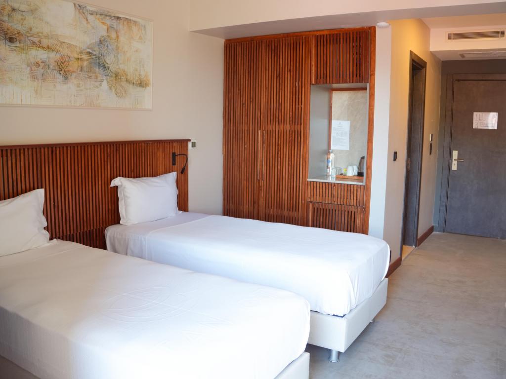 Deluxe Oda Kısmi Deniz Manzaralı,Liman Manzaralı,Balkonlu
