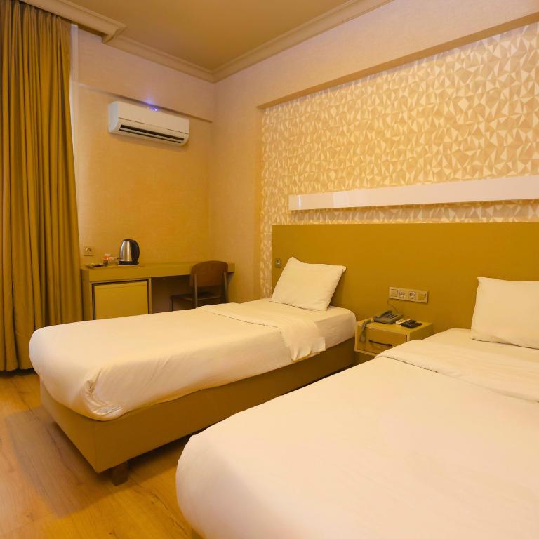 Iki Ayrı Yataklı Oda, Şehir Veya Dağ Manzaralı