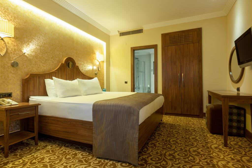 Senior Suite Room