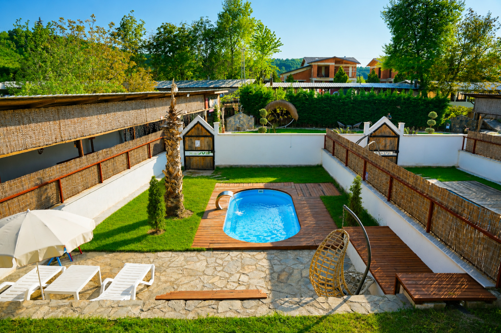 Bungalow,Bahçe Manzaralı,Balkonlu