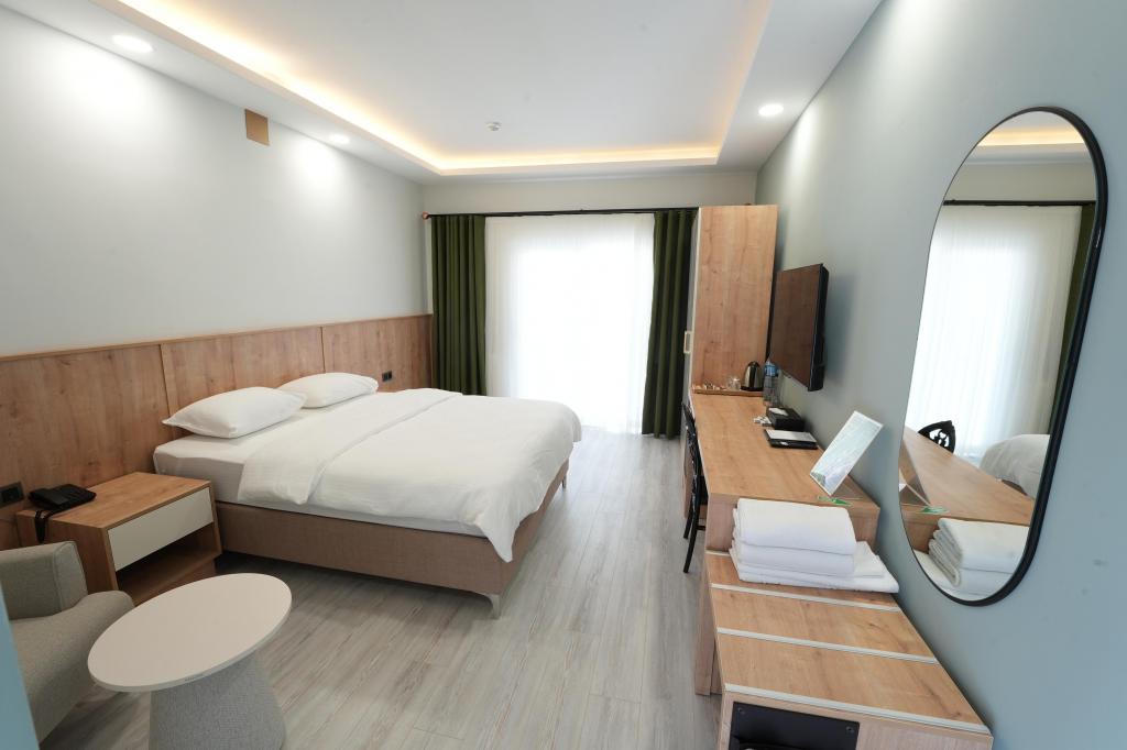 Standart Oda, Bahçe Manzaralı (Balkonlu)