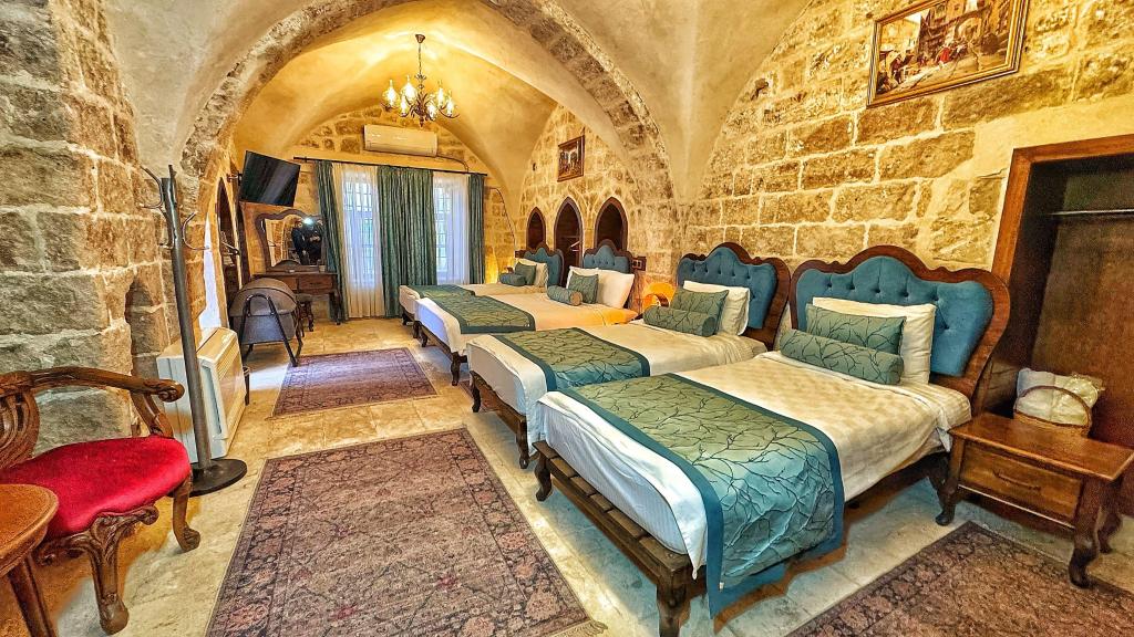 Family Suite Room, Mountain View (Jacuzzi)