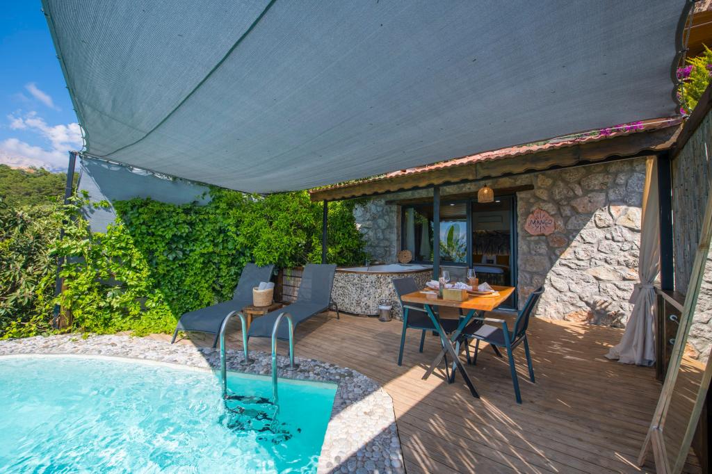 Mango,Suite,Deniz Manzaralı,Özel Havuzlu ve Jakuzili