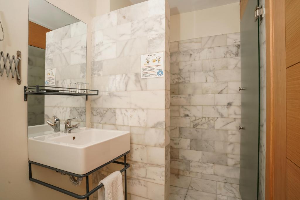 Standart Oda, Şehir Manzaralı