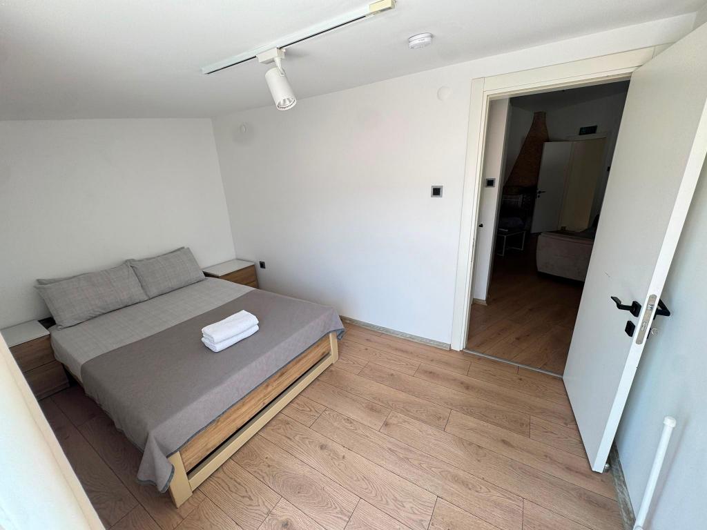 Suite 2 + 1 Oda,Dağ Manzaralı,Şömineli ve Balkonlu