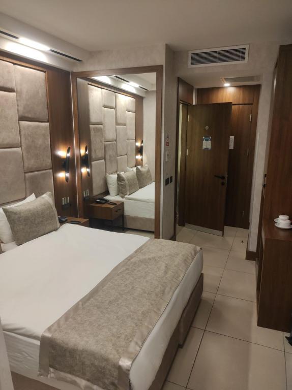 Standard Room (Balcony)