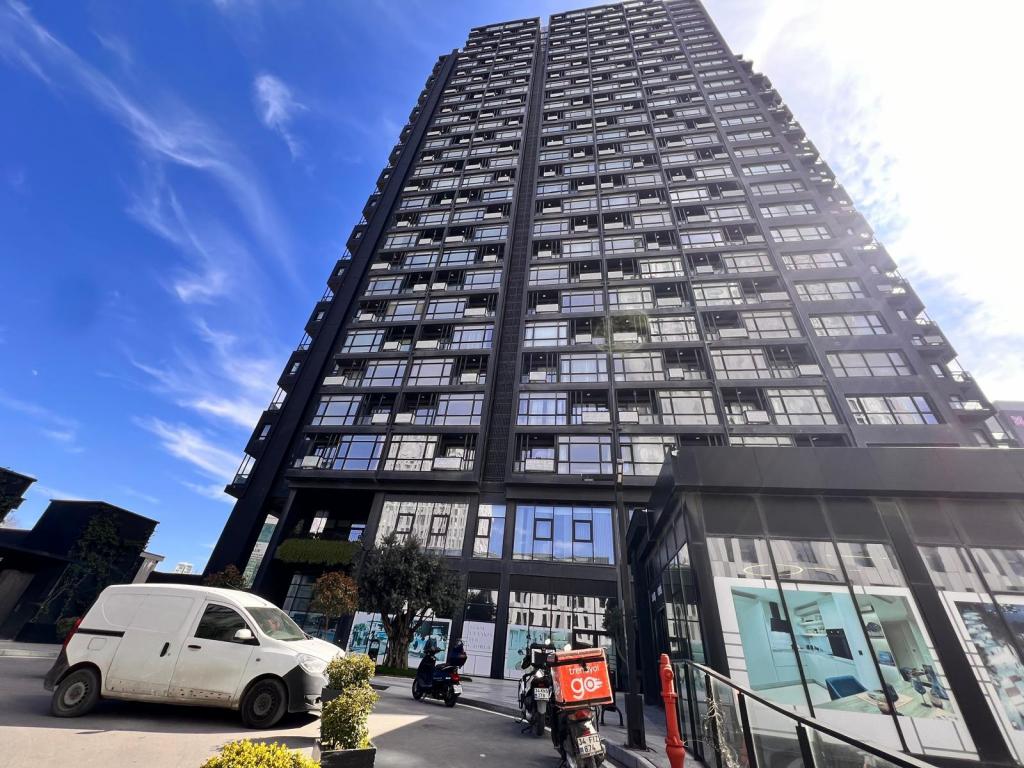 G Tower Residence Luxury Apartment